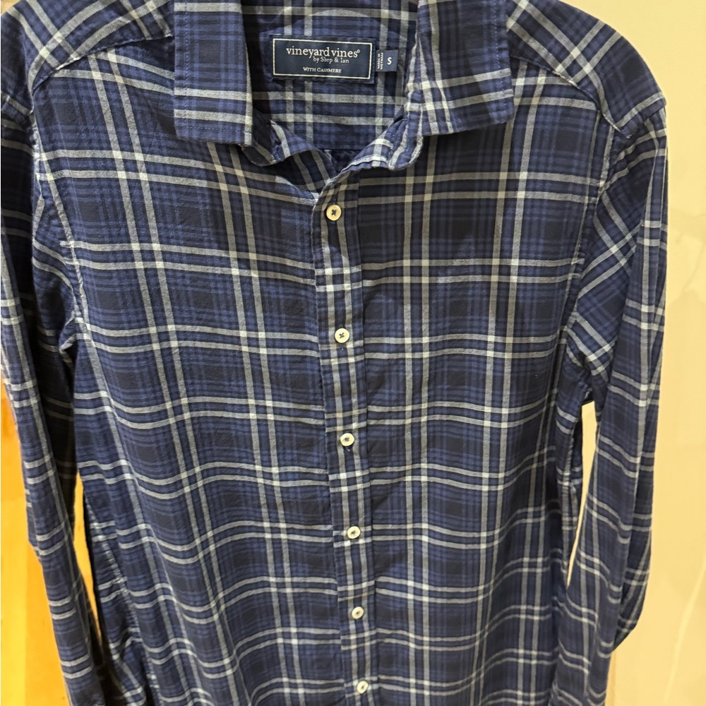 Vineyard Vines Men's Navy and White Plaid Shirt